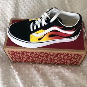 Vans flame kids shoe, size 3.5